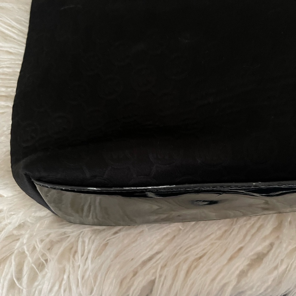 Michael Kors Large Quilted Neoprene Bag - Picture 11 of 14